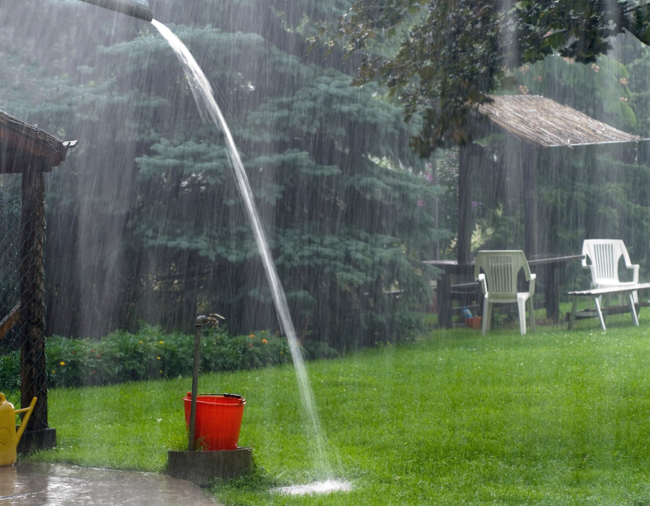 Hevige regenval komt ons land weer binnen